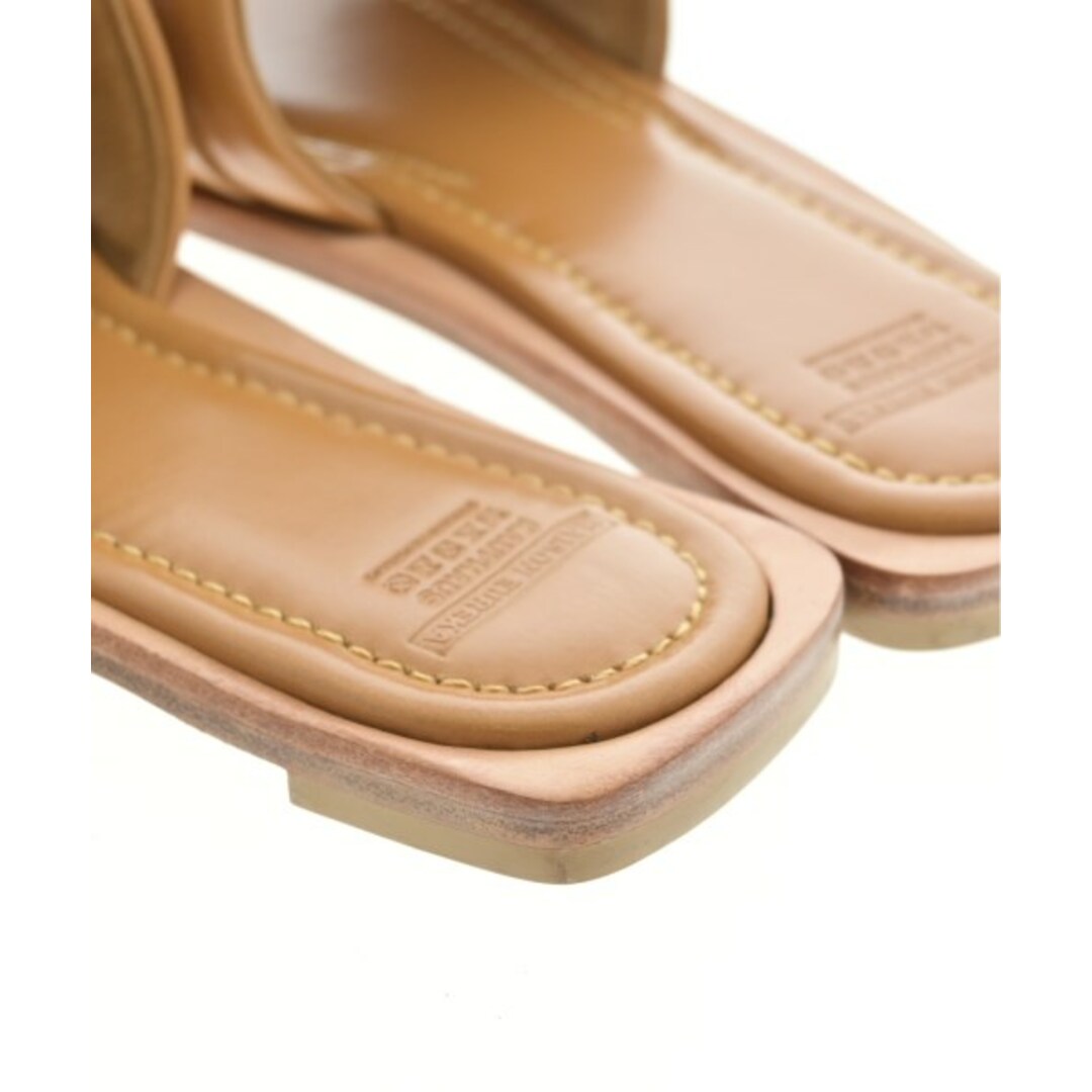 MAISON EUREKA(メゾンエウレカ)のMAISON EUREKA サンダル EU38(24.5cm位) キャメル 【古着】【中古】 レディースの靴/シューズ(サンダル)の商品写真