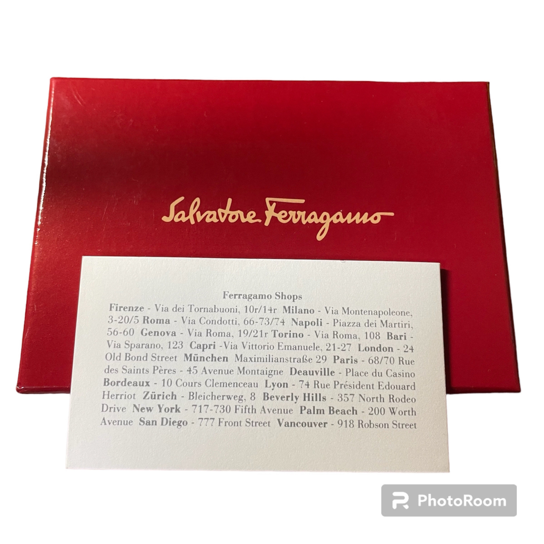 Salvatore Ferragamo(サルヴァトーレフェラガモ)のFerragamo✨サルバトーレ フェラガモ　コインケース　箱付き　説明書付き レディースのファッション小物(コインケース)の商品写真