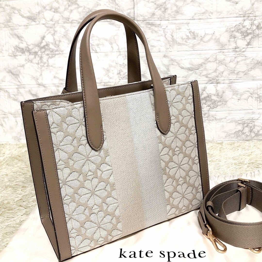 極美品‼️kate spede ケイトスペード 花柄トートバッグ フラワー-