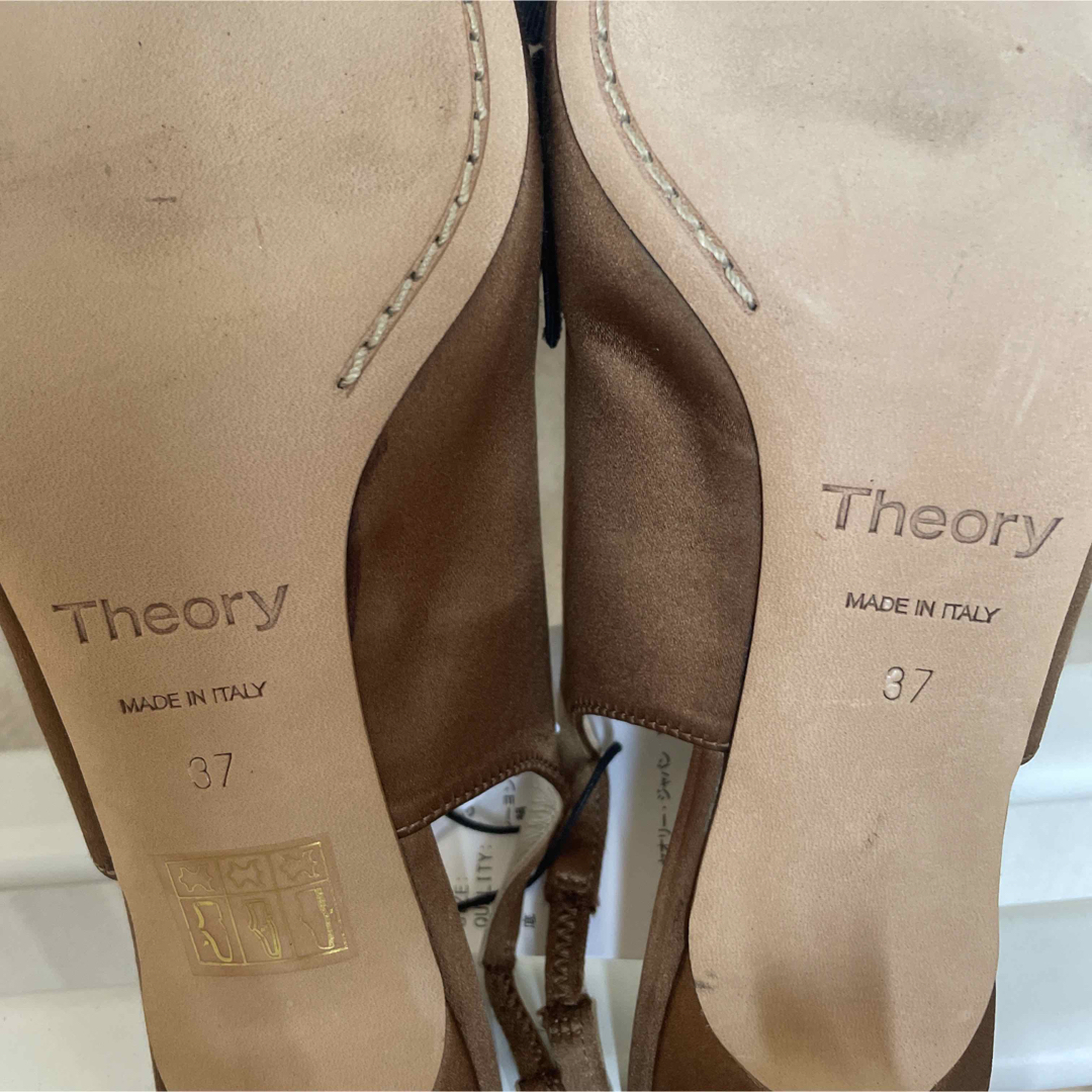 theory(セオリー)の⭐︎本日限定値下げ❣️新品‼︎Theoryリボンシューズ❣️お買い得❣️ レディースの靴/シューズ(ハイヒール/パンプス)の商品写真