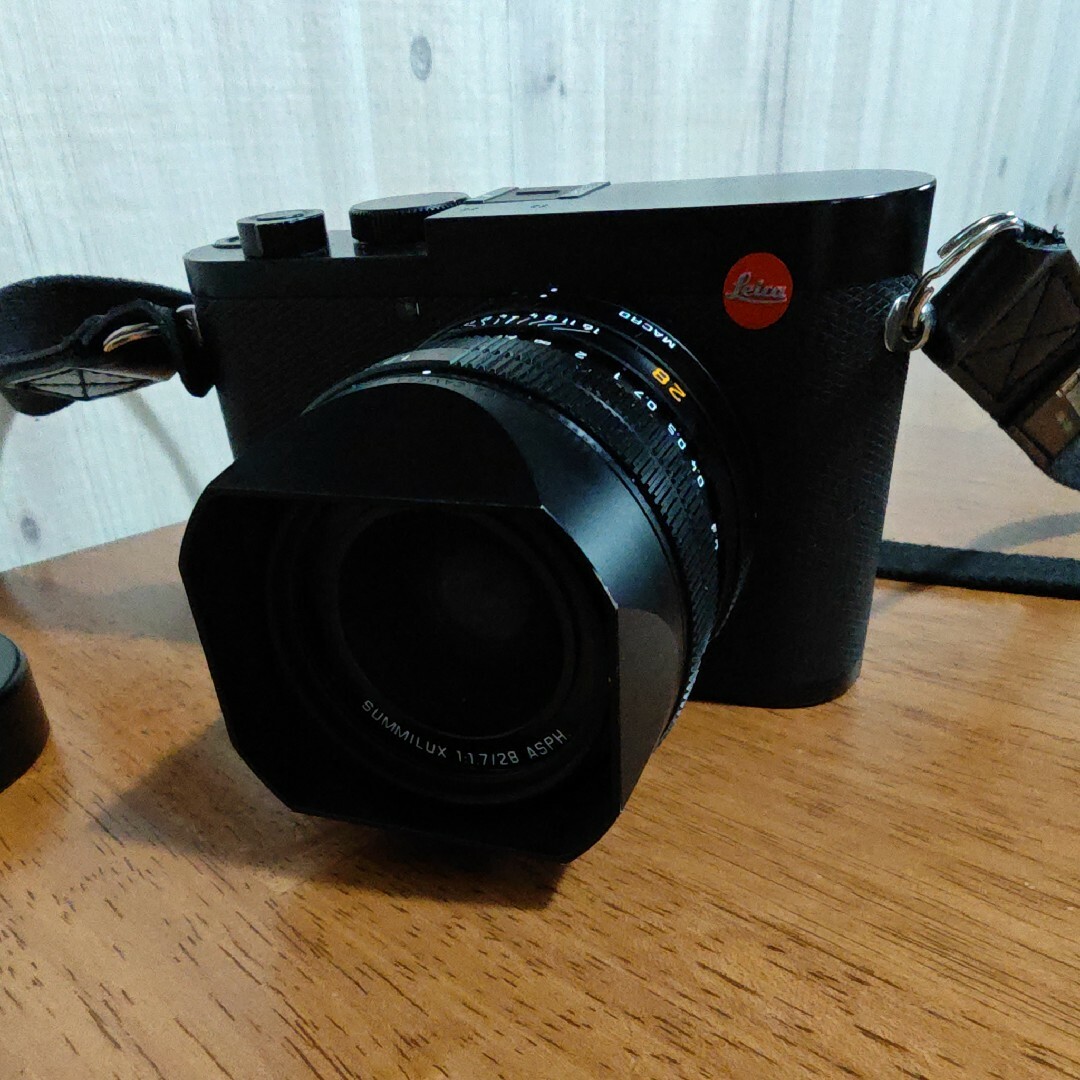 LEICA(ライカ)のLeica Q2 中古 スマホ/家電/カメラのカメラ(コンパクトデジタルカメラ)の商品写真