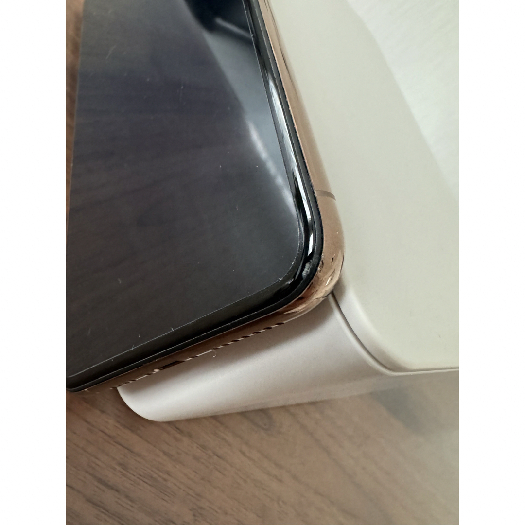 Apple(アップル)のiPhone Xs Max Gold 256GB スマホ/家電/カメラのスマートフォン/携帯電話(スマートフォン本体)の商品写真