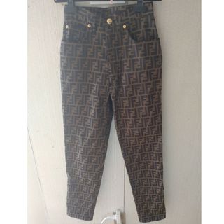 FENDI - イタリヤ製☆FENDI ノースリーブワンピース FENDIロゴ 黒 44 L