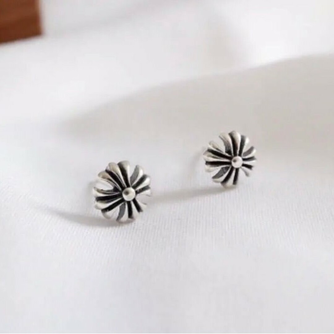 s925刻印 クロスピアス 両耳用☆即決大歓迎!! 片耳販売もOK! メンズのアクセサリー(ピアス(両耳用))の商品写真