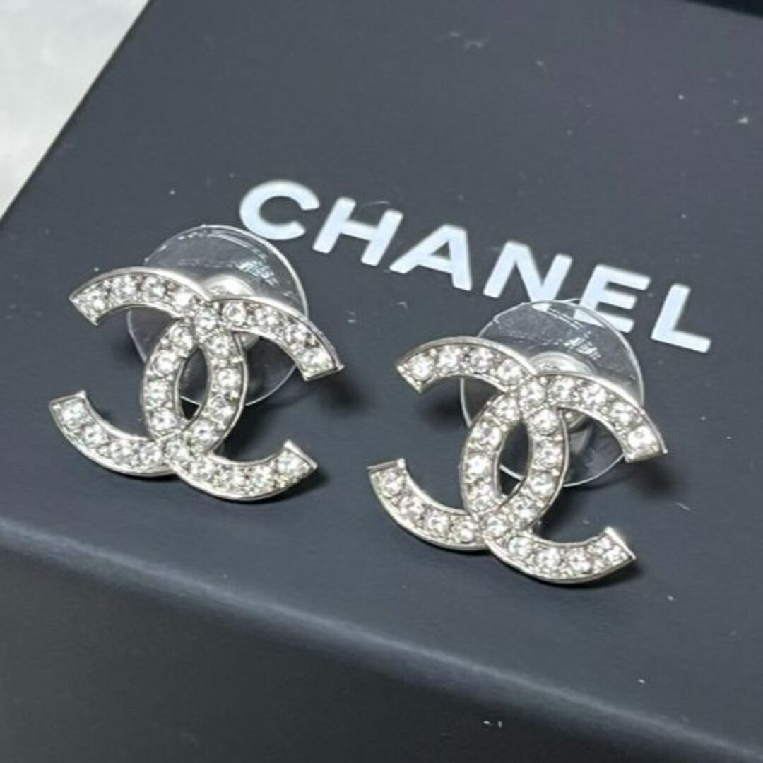 CHANEL - 匿名配送☆プレゼント 大人気☆CHANEL☆CC ロゴ ピアスの通販