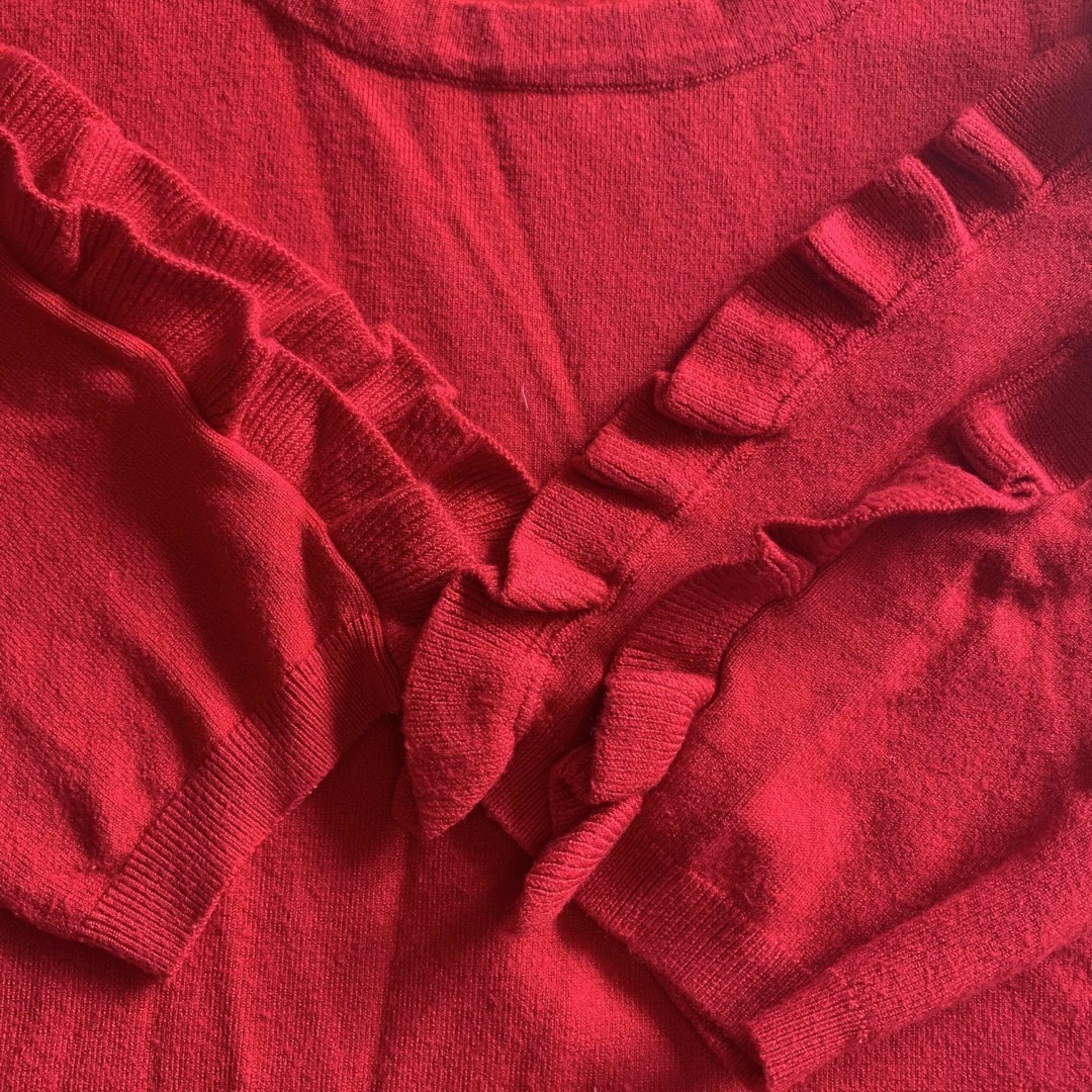 ZARA(ザラ)のZARA  デザインスリーブ　赤　ニット　サイズL レディースのトップス(ニット/セーター)の商品写真