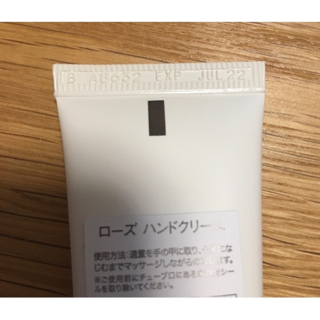 Jurlique(ジュリーク)のジュリーク　ローズ　ハンドクリーム☆値下げ☆購入者様優先☆　40ml コスメ/美容のボディケア(ハンドクリーム)の商品写真