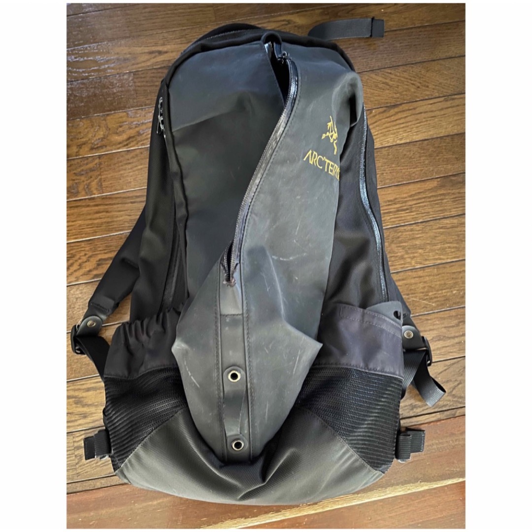 9/17 ARC’TERYX  リュック/ナイロン/BLK/無地　22L