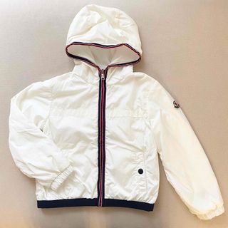 モンクレール　MONCLER パーカー　ジャンパー　アウター　ブラック　ホワイト