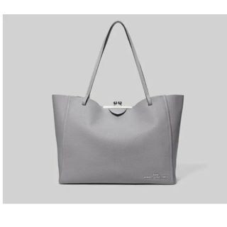 マークジェイコブス(MARC JACOBS)の【最終値下げ】マークジェイコブス M0016155(トートバッグ)