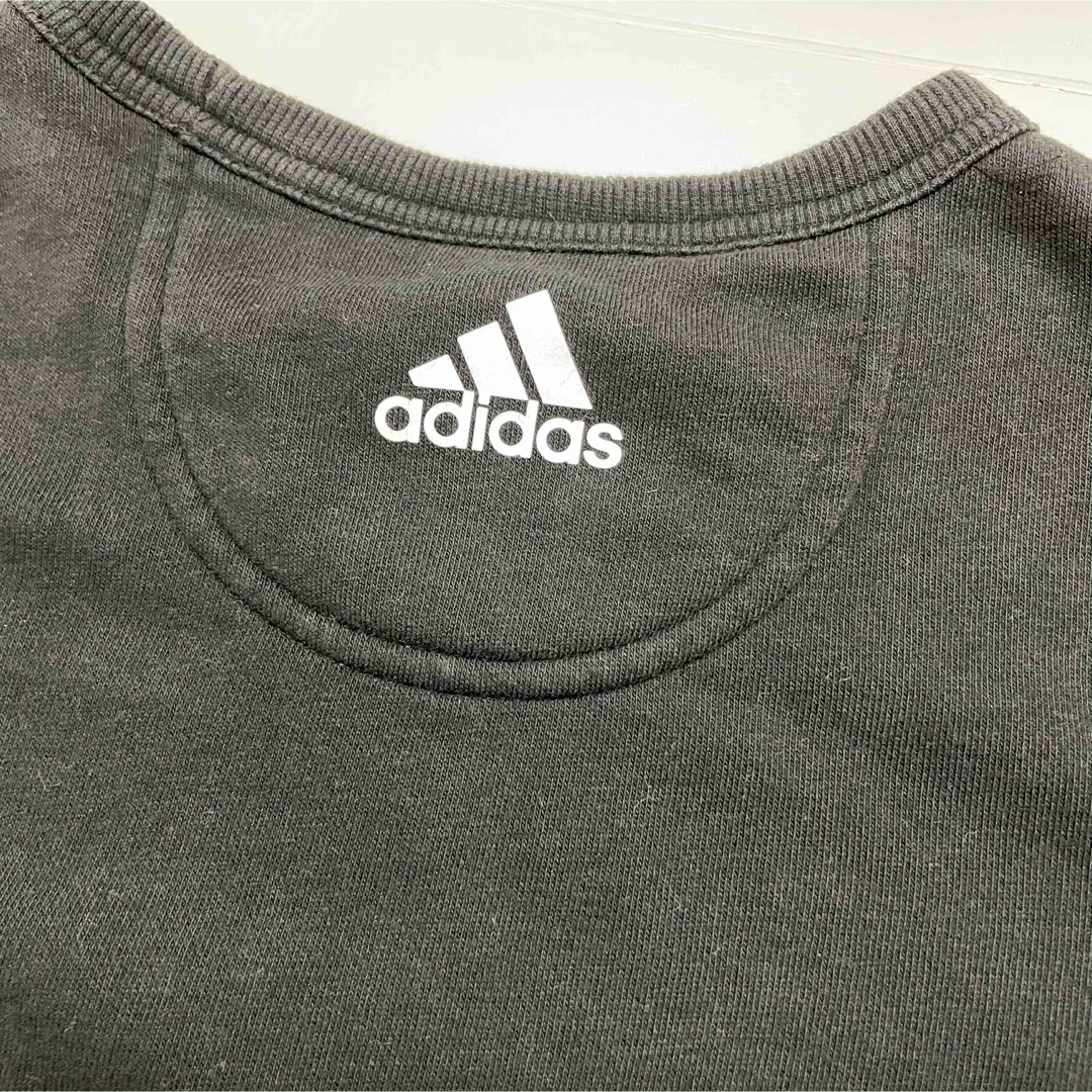 adidas(アディダス)のadidas  トレーナー　ブラック　150 キッズ/ベビー/マタニティのキッズ服男の子用(90cm~)(Tシャツ/カットソー)の商品写真