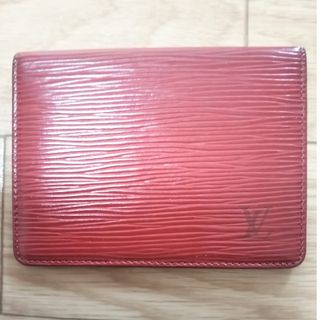 ルイヴィトン(LOUIS VUITTON)の【ルイヴィトン】パスケース 定期淹れ  エピ レッド(名刺入れ/定期入れ)