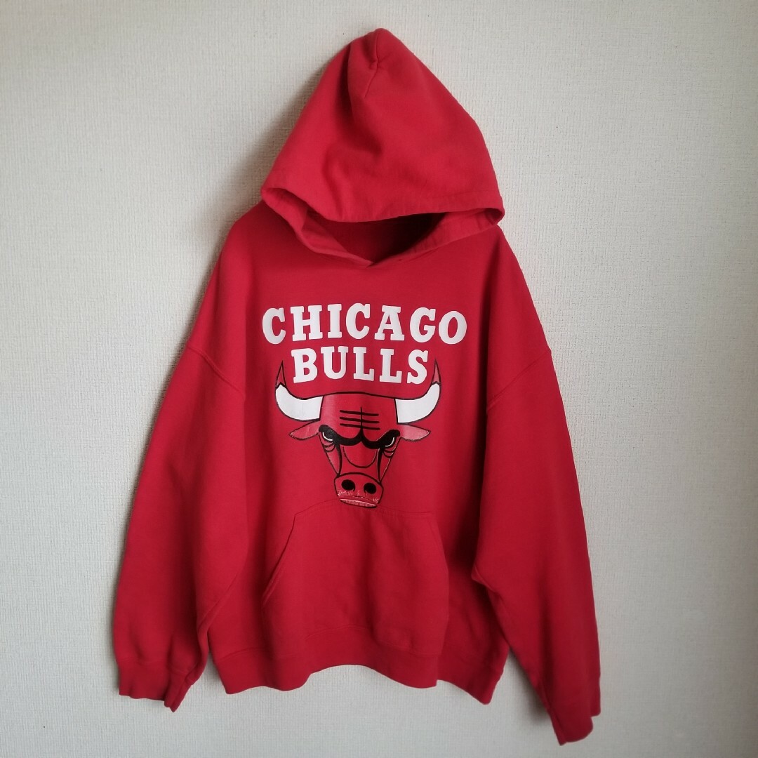 90s NBA CHICAGO BULLS ロゴプリント フード　XL　ビック メンズのトップス(スウェット)の商品写真