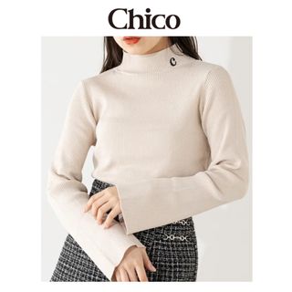 フーズフーチコ(who's who Chico)の《新品》Chico チコ　刺繍　ハイネックリブニット　アイボリー(ニット/セーター)