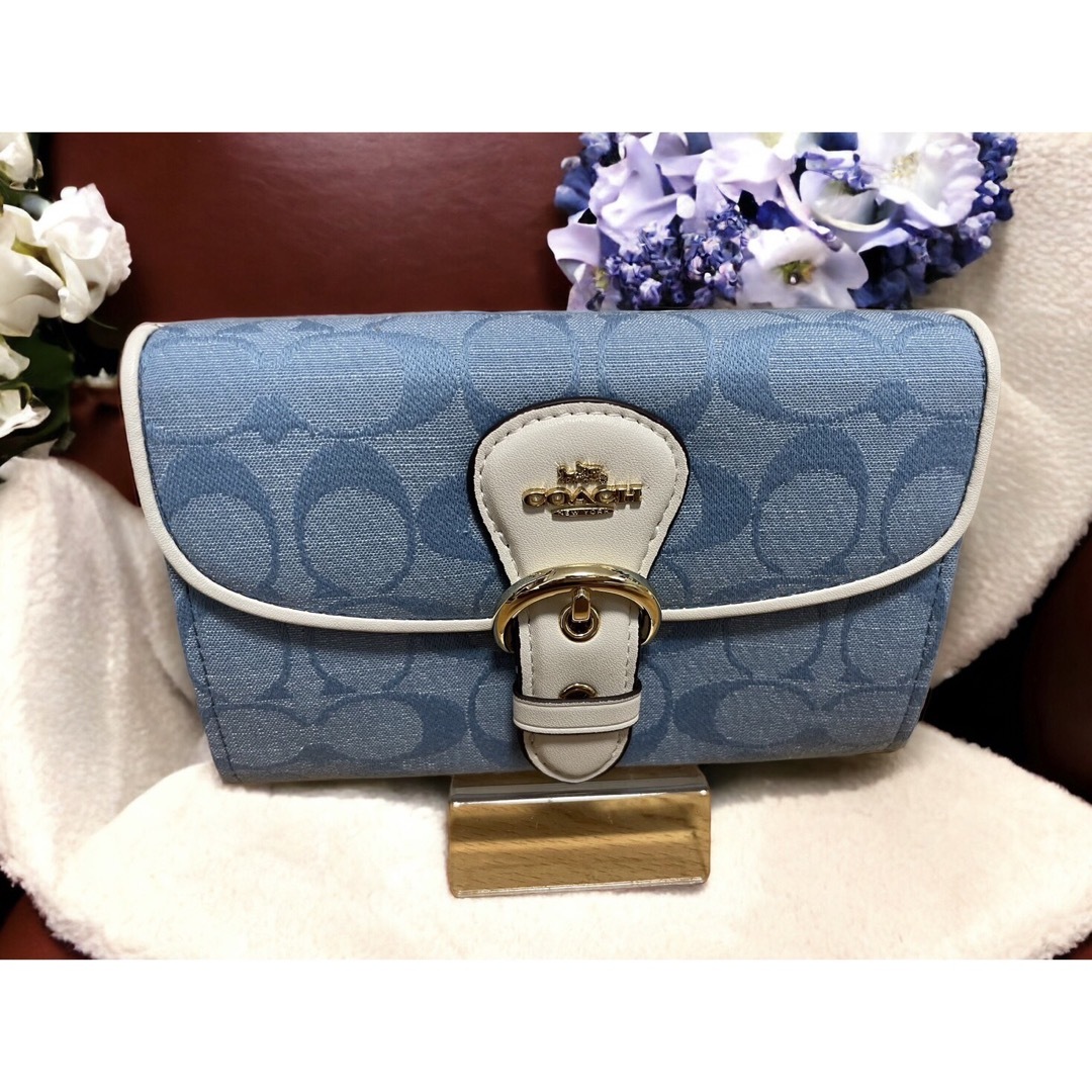 COACH - COACH デニム 折り財布 シグネチャー ブルー 未使用品の通販