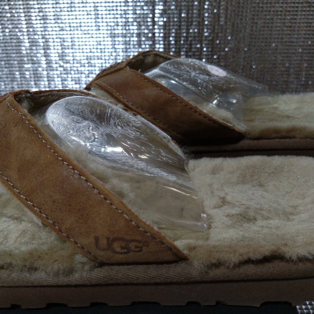 UGG(アグ)のUGG★アグ★メンズ★27cm★トングサンダル メンズの靴/シューズ(サンダル)の商品写真