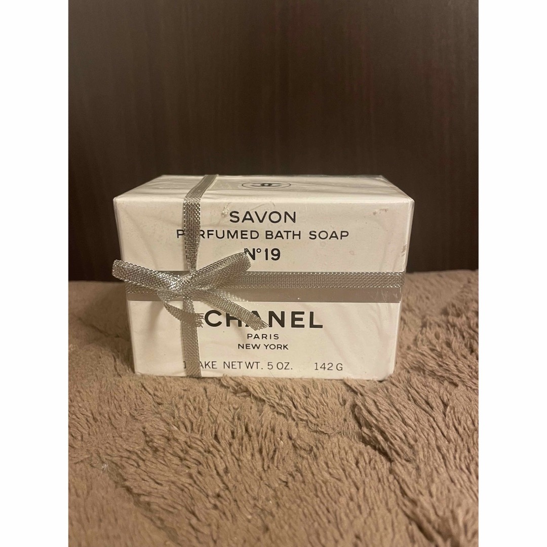 CHANEL(シャネル)のSAVON PERFUMED BATH SOAP CHANEL NO.19 コスメ/美容のボディケア(ボディソープ/石鹸)の商品写真