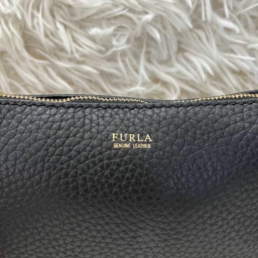 Furla - フルラ 巾着型 ショルダーバッグ レザー ポーチ付き ブラック