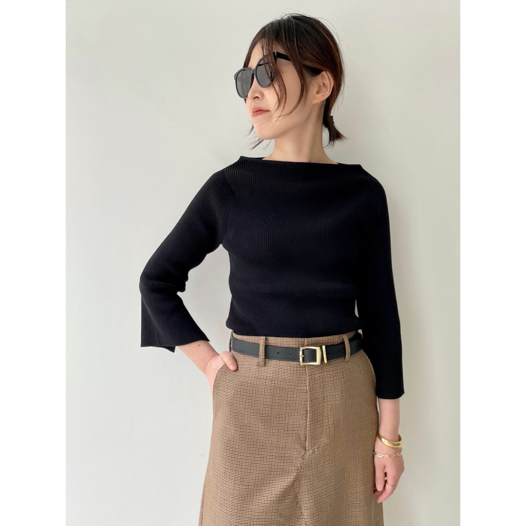 L'Appartement DEUXIEME CLASSE(アパルトモンドゥーズィエムクラス)のアパルトモン　SLIT RIB KNIT  ブラック レディースのトップス(ニット/セーター)の商品写真