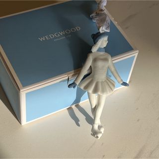 ウェッジウッド(WEDGWOOD)のラスト一点　新品未使用　ウェッジウッド　オーナメント　スケートガール(置物)