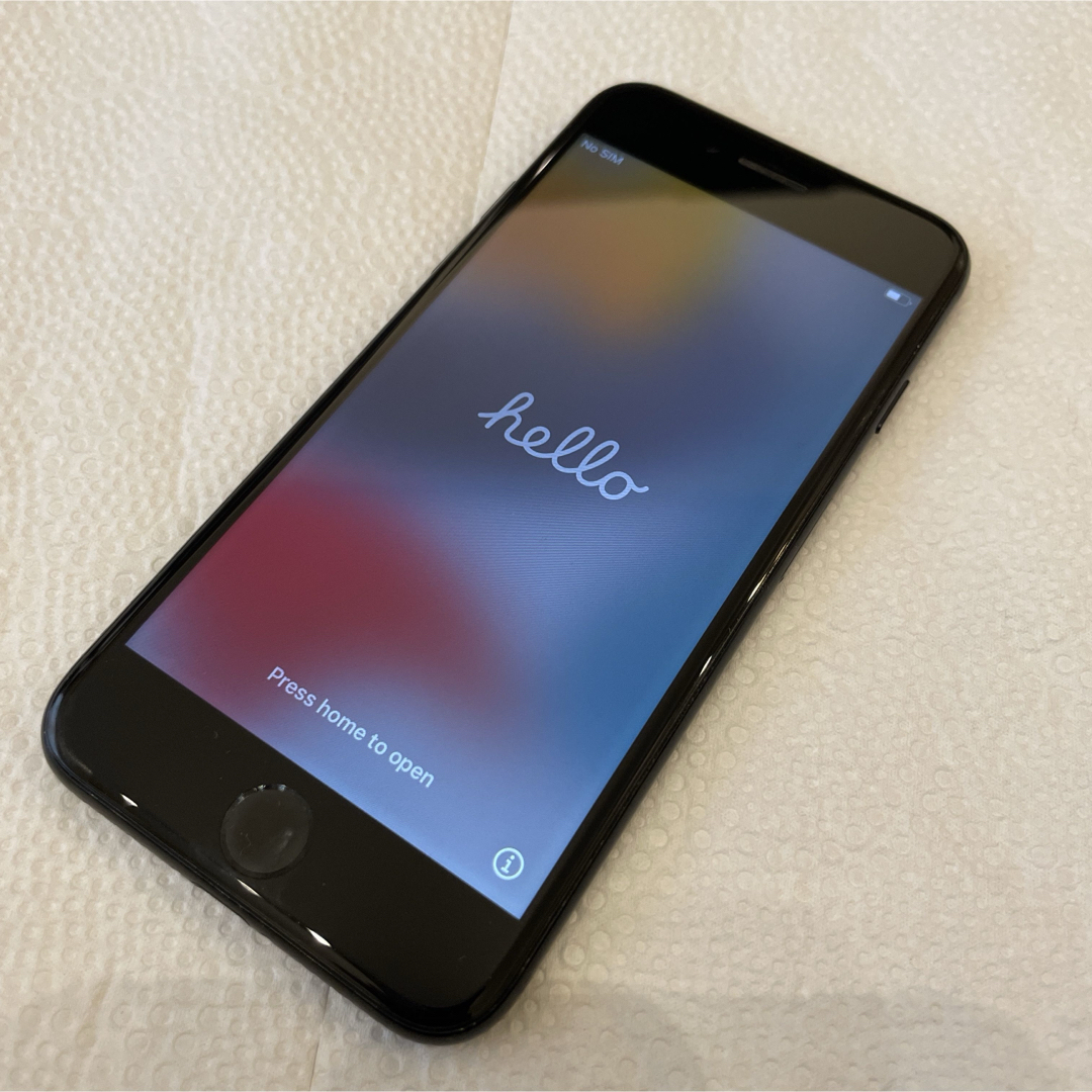 iPhone 7 Jet Black 128 GB SIMフリースマートフォン本体