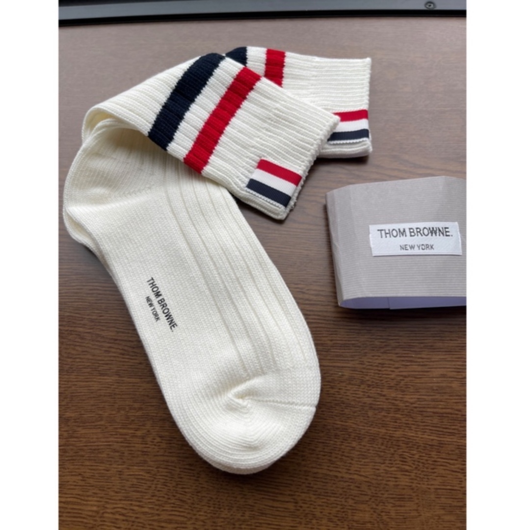 新品　トリコロールタグ　ハイソックス　Thom Browne 靴下　レッグウェア