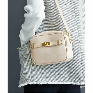 ベーセーストック(B.C STOCK)の【ナチュラル】【AULENTTI/オウレンティ】金具スクエアBAG(ショルダーバッグ)