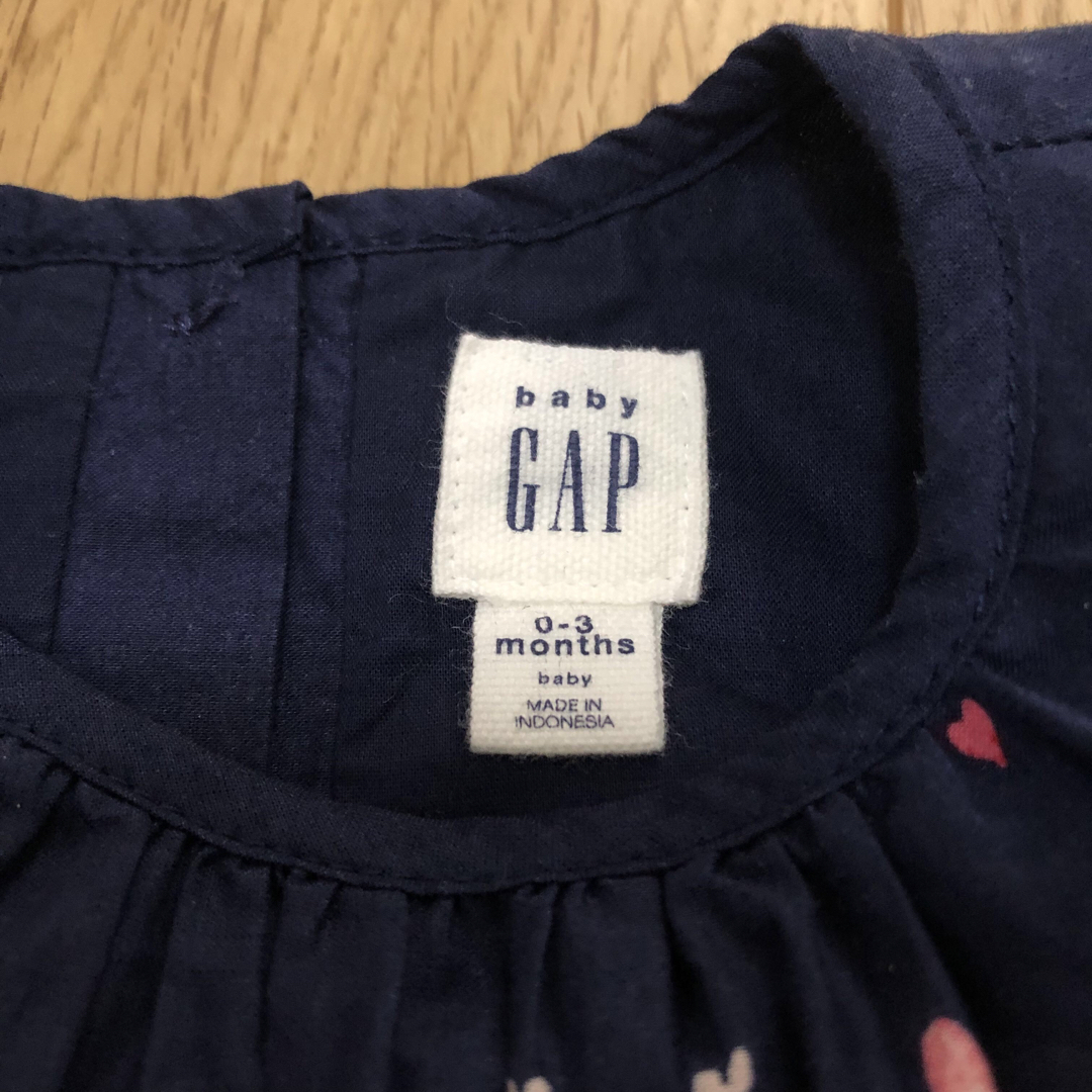 GAP(ギャップ)のGAP ギャップ 長袖 チュニック ロンT カバーパンツ セットアップ 50 キッズ/ベビー/マタニティのベビー服(~85cm)(シャツ/カットソー)の商品写真