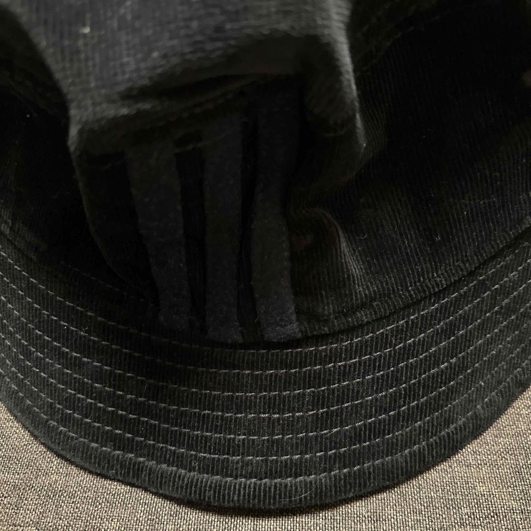 adidas(アディダス)のアディダスコーデュロイ　帽子 メンズの帽子(キャップ)の商品写真