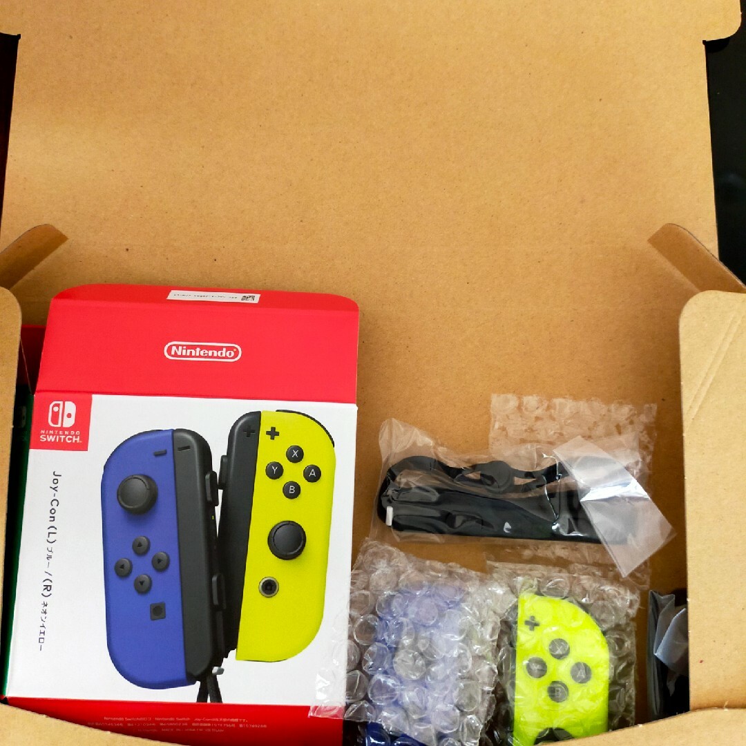 Switch　ジョイコン　パステルパープル/グリーン　新品未使用 エンタメ/ホビーのゲームソフト/ゲーム機本体(その他)の商品写真