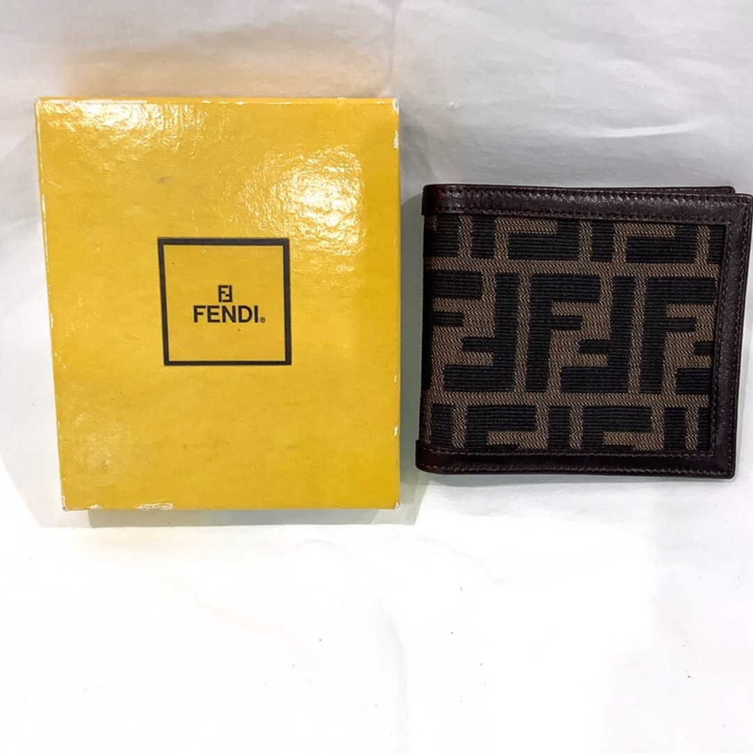 FENDI - FENDI フェンディ ズッカ柄 折り財布 キャンバス×レザー 2289 ...