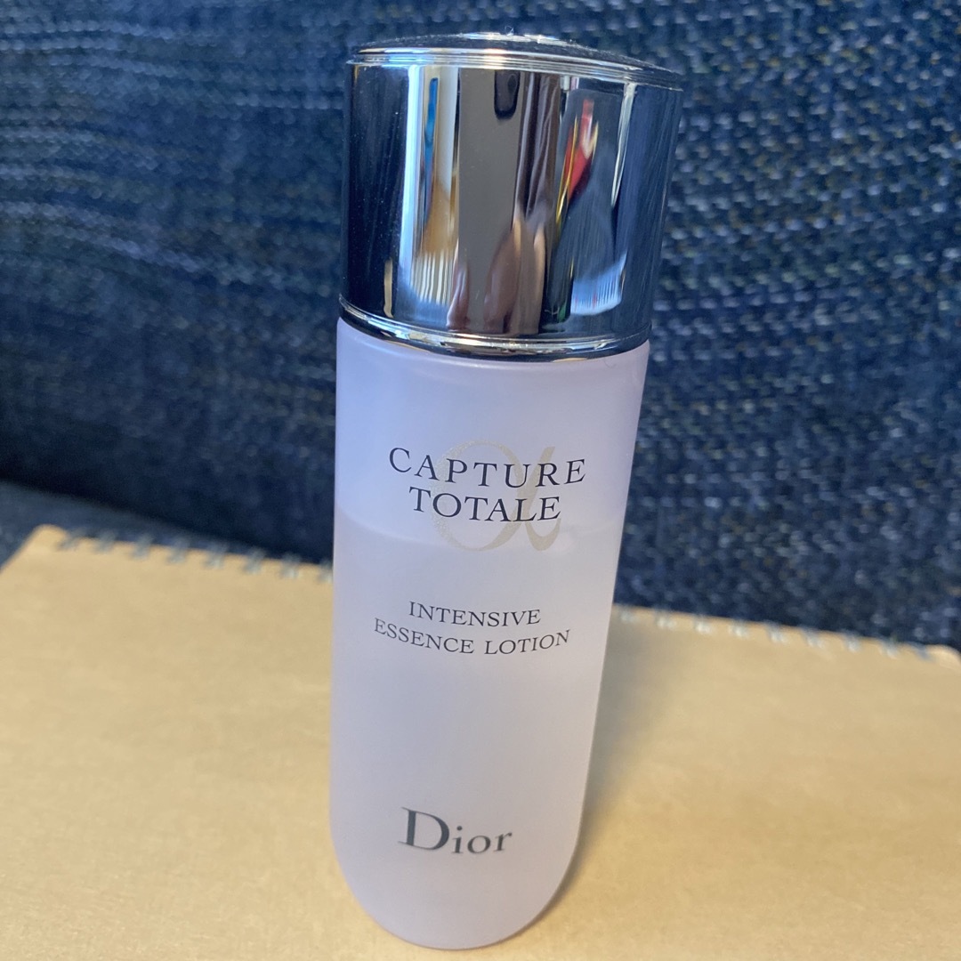 Dior(ディオール)のDIOR カプチュール トータル インテンシブ エッセンス ローション 50ml コスメ/美容のスキンケア/基礎化粧品(化粧水/ローション)の商品写真