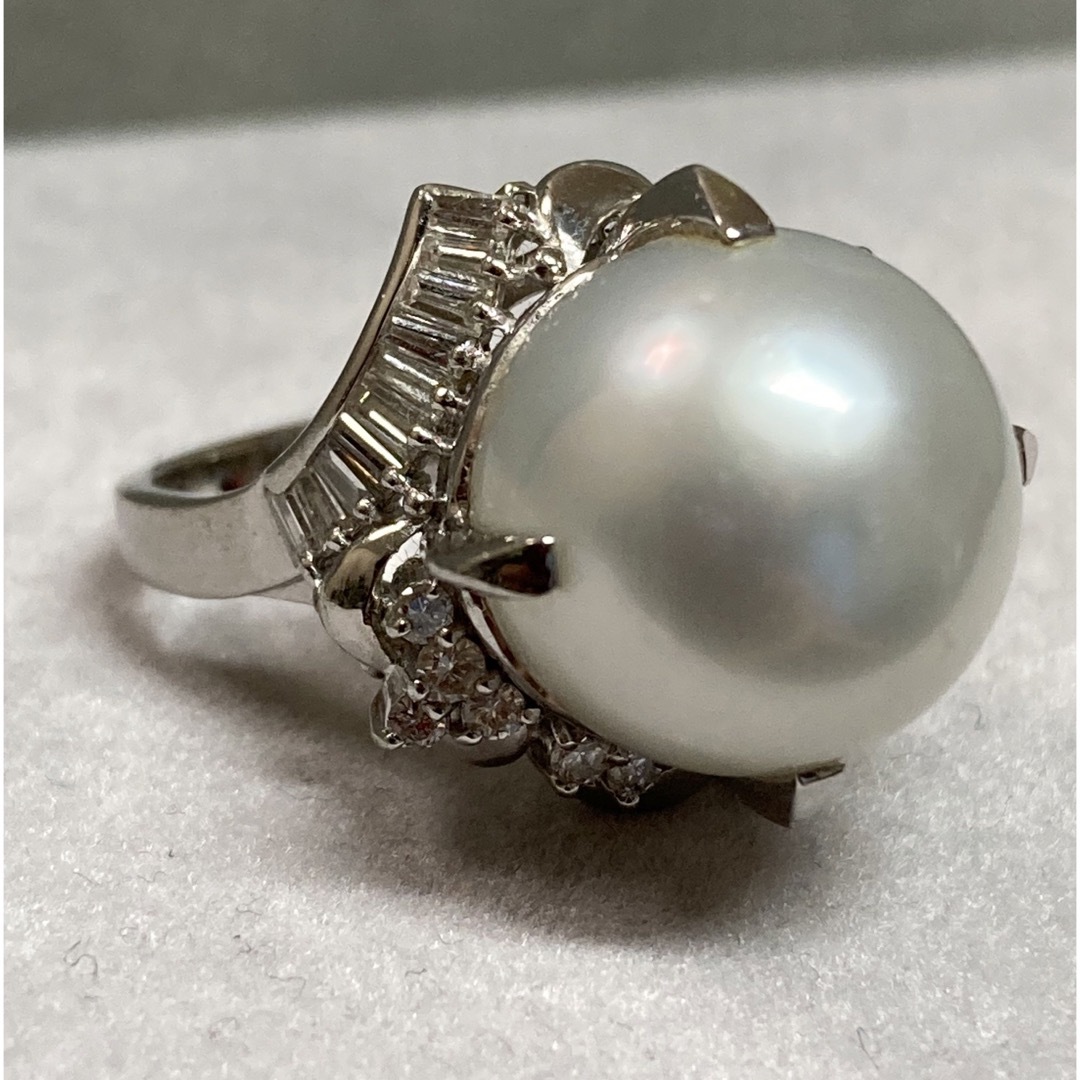 Pt900 13.5mm 大粒の白蝶パールリング 指輪 ダイヤ入り0.65ct | フリマアプリ ラクマ