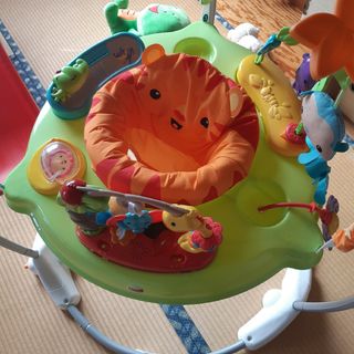 フィッシャープライス(Fisher-Price)のジャンパルー(知育玩具)