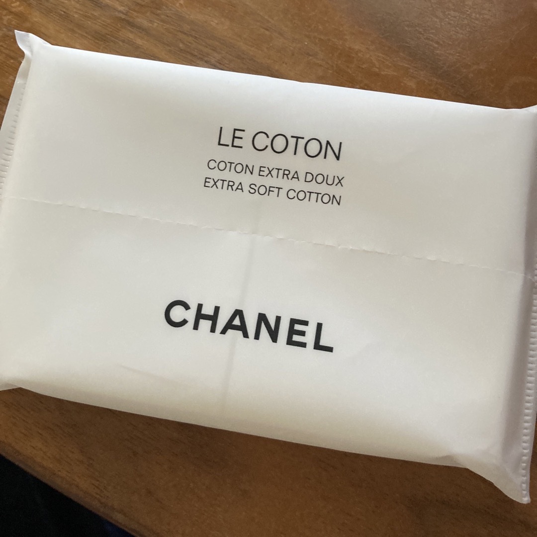 CHANEL(シャネル)のCHANEL コットン コスメ/美容のメイク道具/ケアグッズ(コットン)の商品写真