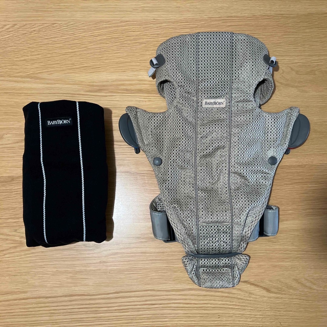 BABYBJORN(ベビービョルン)のベビービョルン ベビーキャリアmini ＆ カバー キッズ/ベビー/マタニティの外出/移動用品(抱っこひも/おんぶひも)の商品写真