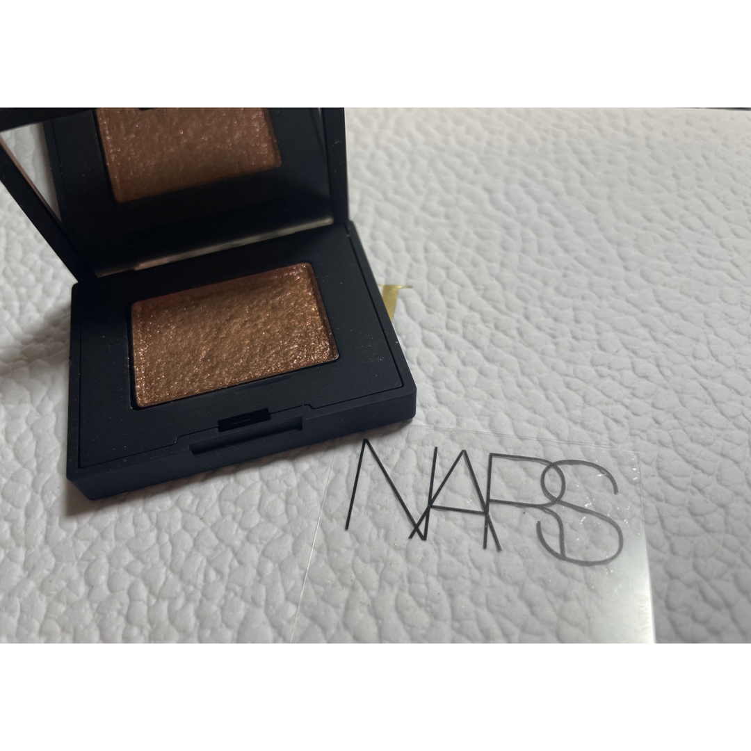 NARS(ナーズ)のNARS  ADDICTION アイシャドウ　2個セット コスメ/美容のベースメイク/化粧品(アイシャドウ)の商品写真