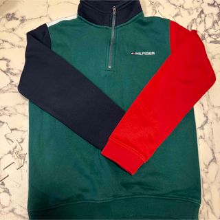 トミーヒルフィガー(TOMMY HILFIGER)の未使用ボーイズ　トレーナー　裏起毛　16-18歳(Tシャツ/カットソー)