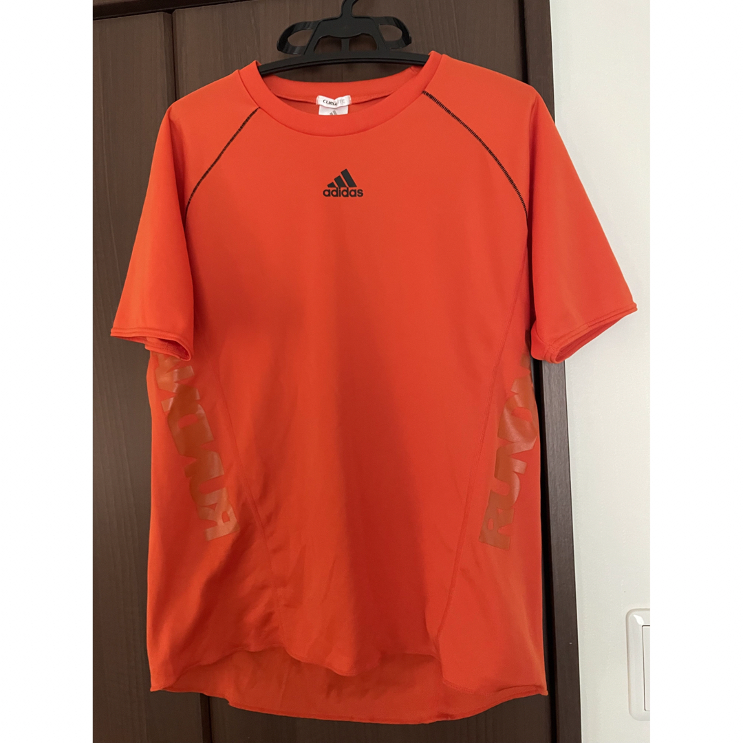 adidas(アディダス)のアディダスティシャツ メンズのトップス(Tシャツ/カットソー(半袖/袖なし))の商品写真