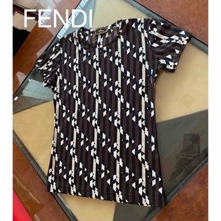 美品　フェンディ　FENDIロゴ　黒　半袖　Tシャツ　カットソー　42