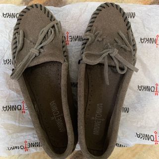 ミネトンカ(Minnetonka)のMINNETONKA(ローファー/革靴)