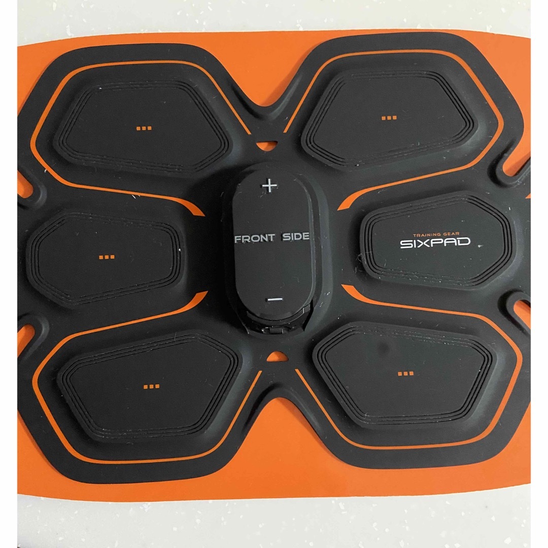 SIXPAD(シックスパッド)のシックスバットボディレボリューション スポーツ/アウトドアのトレーニング/エクササイズ(トレーニング用品)の商品写真