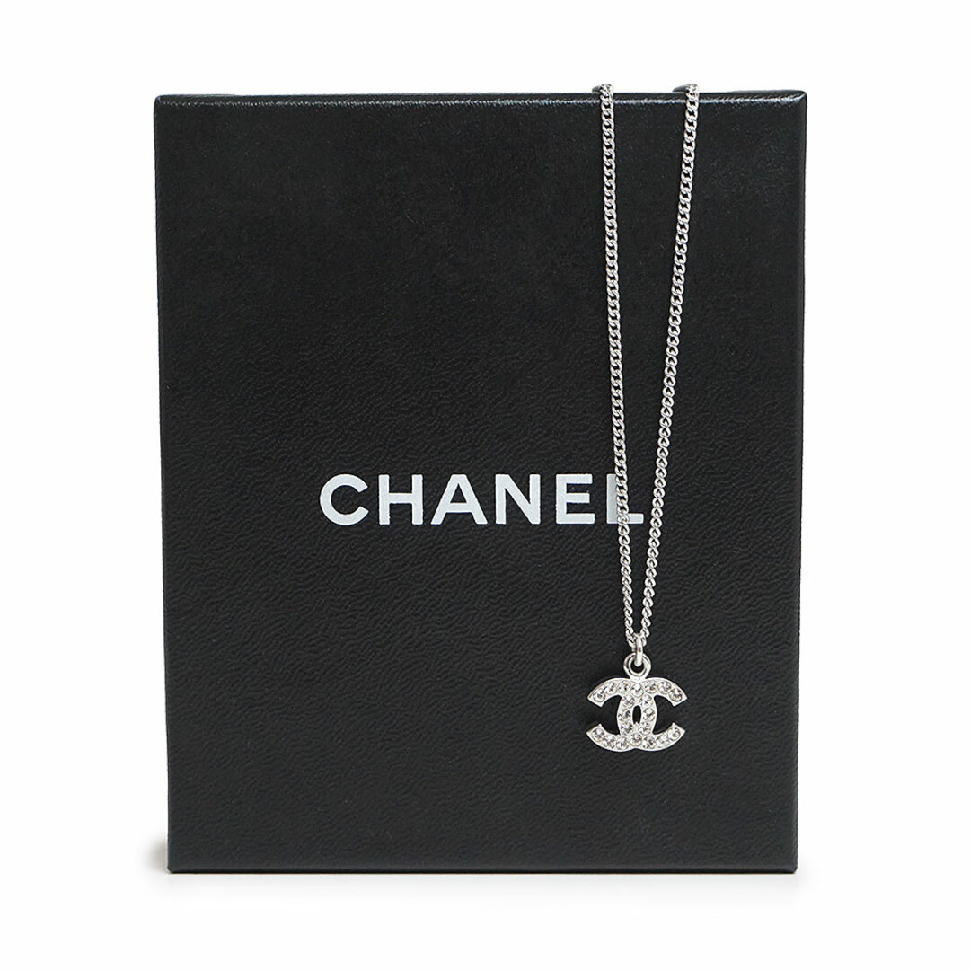 シャネル ラインストーン ココマーク ネックレス ペンダント シルバー A28942 CHANEL（新品・未使用品）