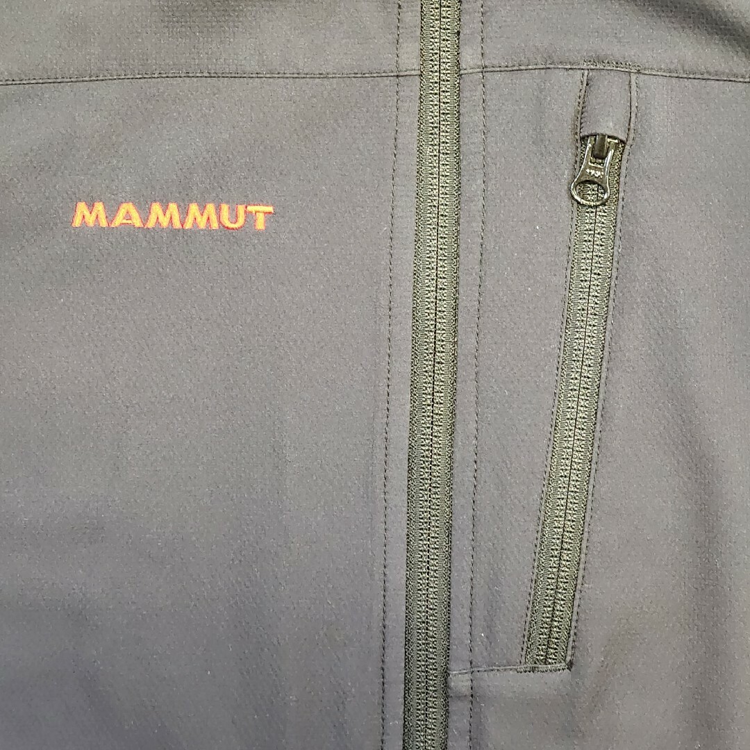 Mammut(マムート)のレア物 MAMMUT マムート ソフトシェルジャケット SOFrech L～XL メンズのジャケット/アウター(ナイロンジャケット)の商品写真