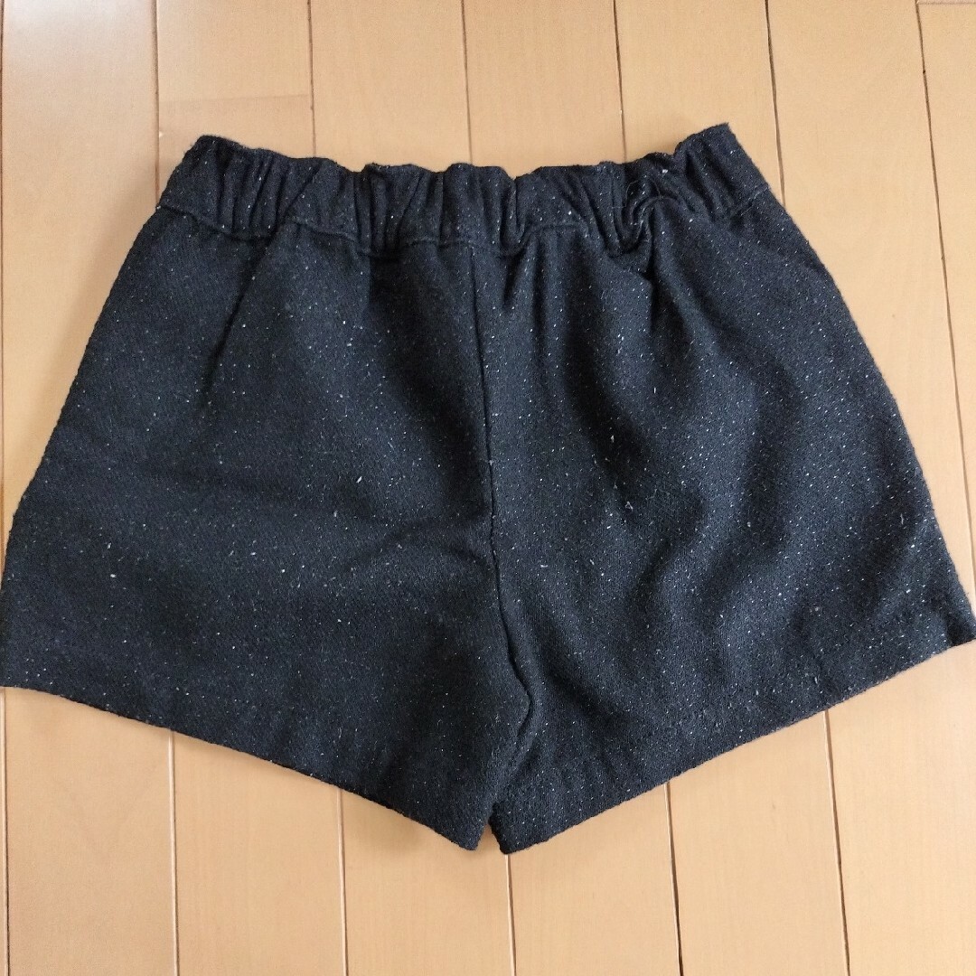 GAP(ギャップ)の美品★GAP★ラメ入りショートパンツ＆★ユニクロ★スパッツ キッズ/ベビー/マタニティのキッズ服女の子用(90cm~)(パンツ/スパッツ)の商品写真