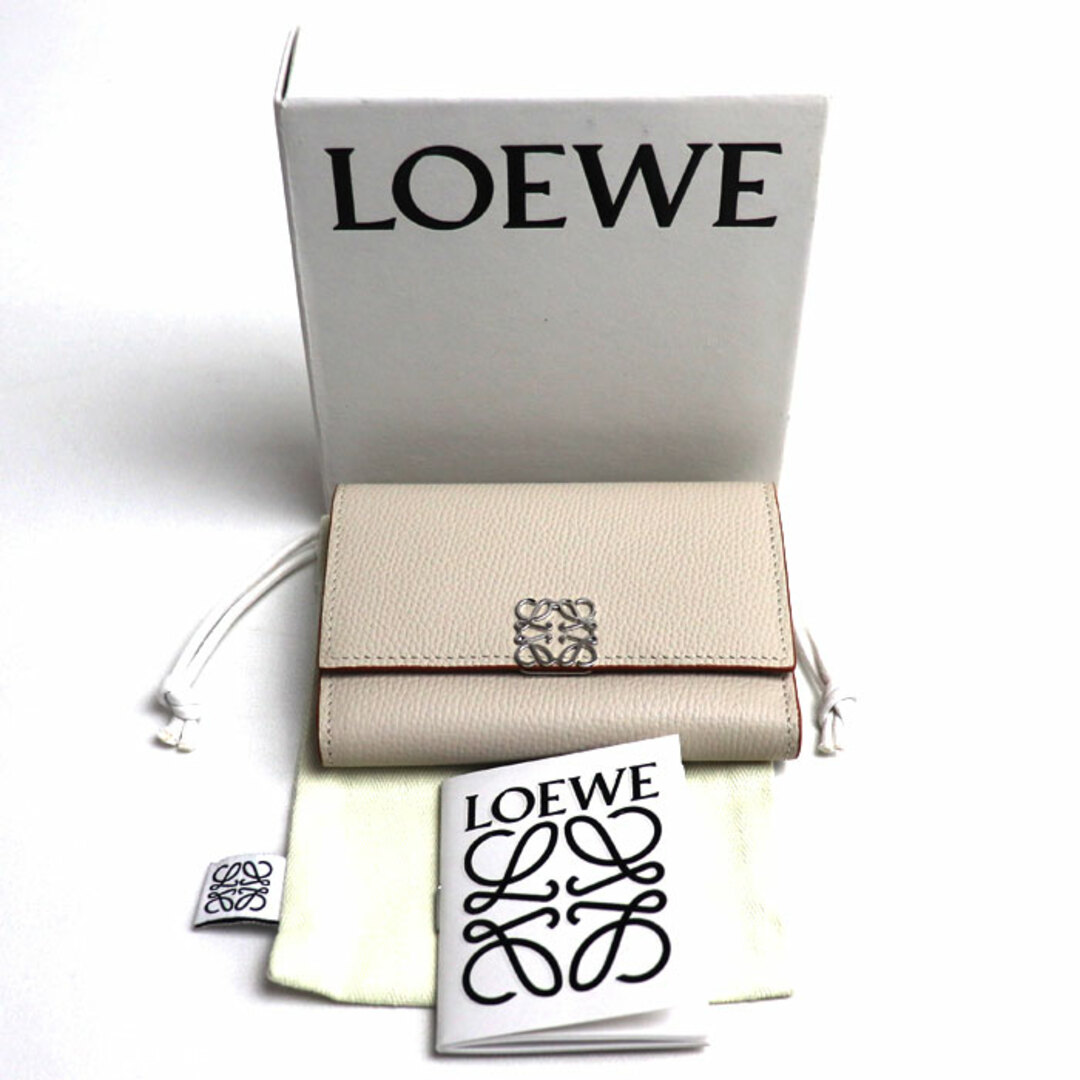 LOEWE(ロエベ)のLOEWE ロエベ アナグラム バーティカル ウォレット スモール 三つ折り財布 ベージュ ライトゴースト C821S33X01 レディース【中古】【美品】 レディースのファッション小物(財布)の商品写真