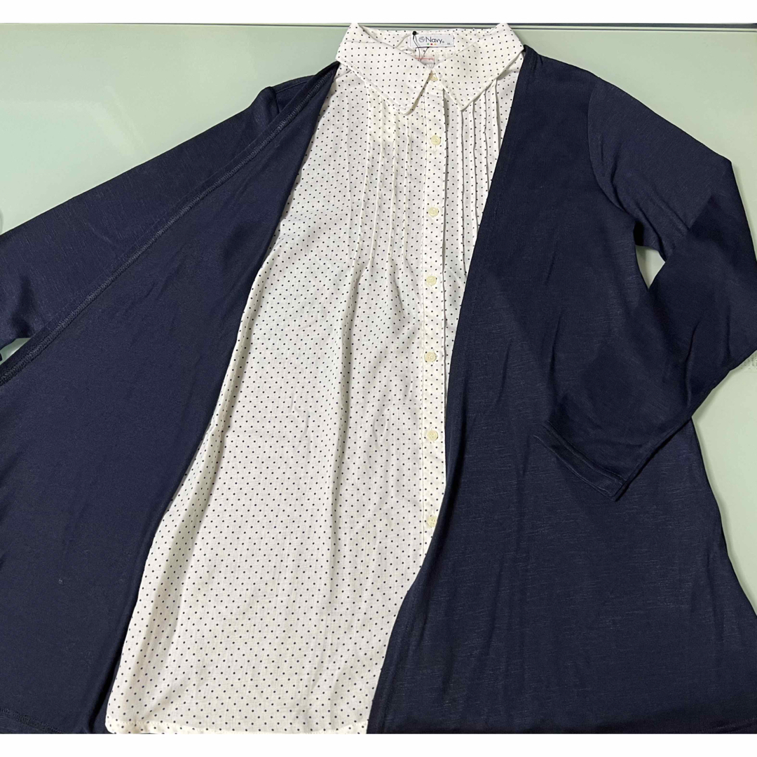 NAVY(ネイビー)のNavy 襟付き 長袖シャツ 重ね着風 レイヤード 白×紺 M レディースのトップス(Tシャツ(長袖/七分))の商品写真