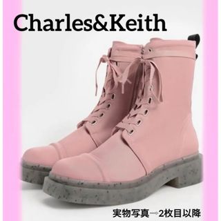 チャールズアンドキース(Charles and Keith)のチャーリーリサイクルナイロン レースアップアンクルブーツ 35号 ピンク(ブーツ)