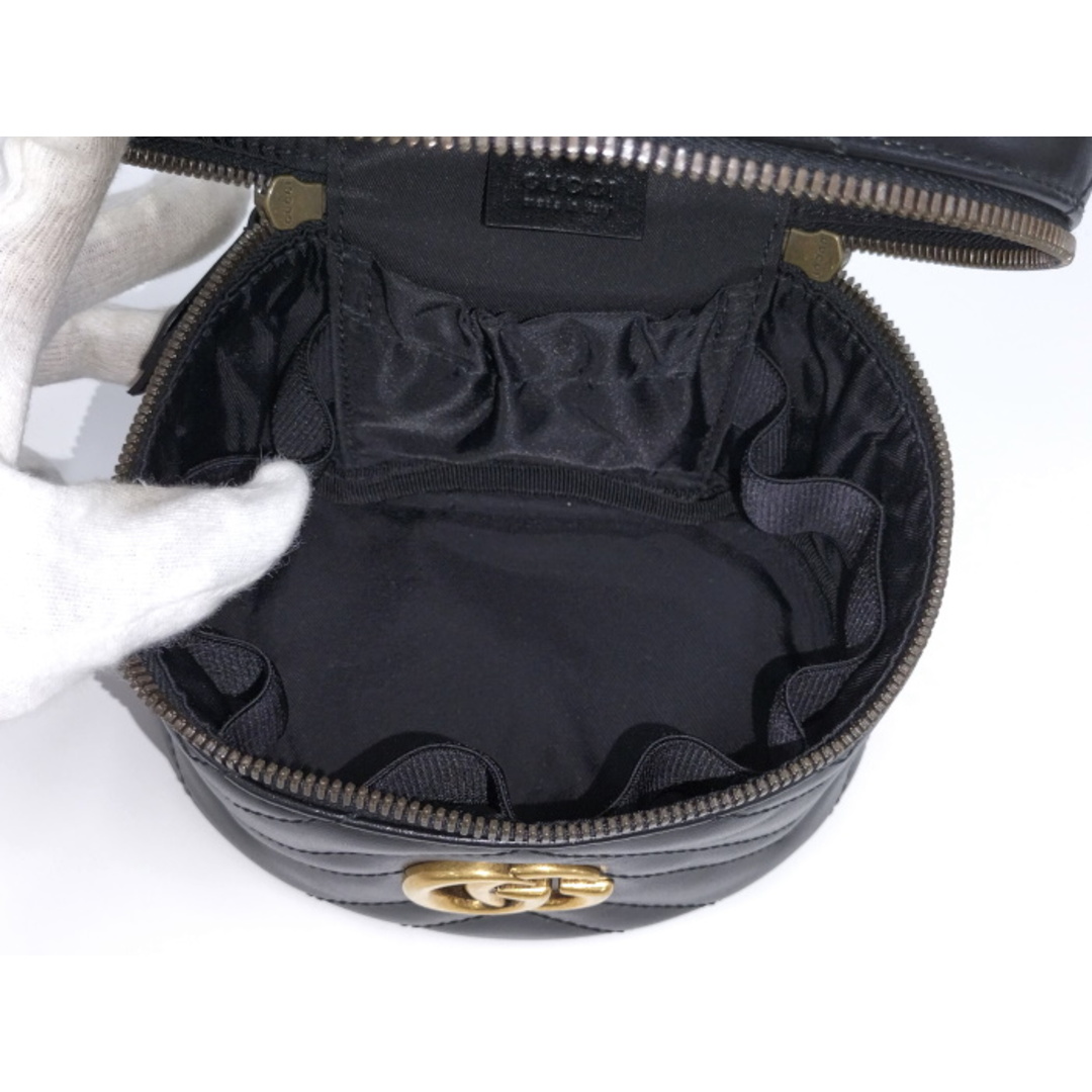 GUCCI - GUCCI バニティバッグ 化粧ポーチ GGマーモント GUCCI - GUCCI バニティバッグ 化粧ポーチ GGマーモント