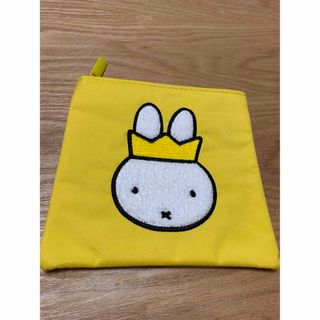 ミッフィー(miffy)の新品未使用　クイーンミッフィー　ポーチ(ポーチ)